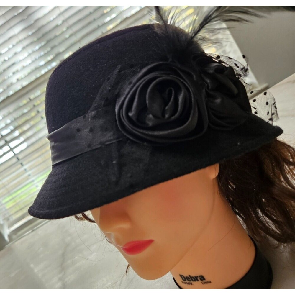 Vintage Women's Hat Black 100% Bucket Hat Size 56